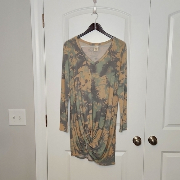 Fantastic Fawn Anthropologie Ruched Camo Sweatshirt Dress - Picture 1 of 8